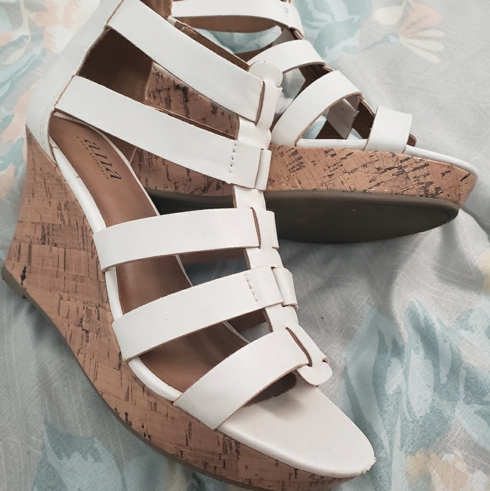 a.n.a Wedges
